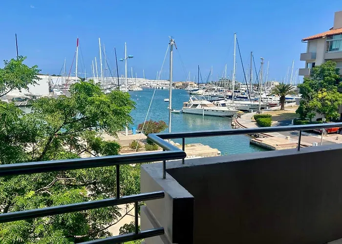 Lägenhet 2 Vue Port Et Avec Belle Terrasse - 2 Bedrooms Port And Sea View With Spacious Terrace